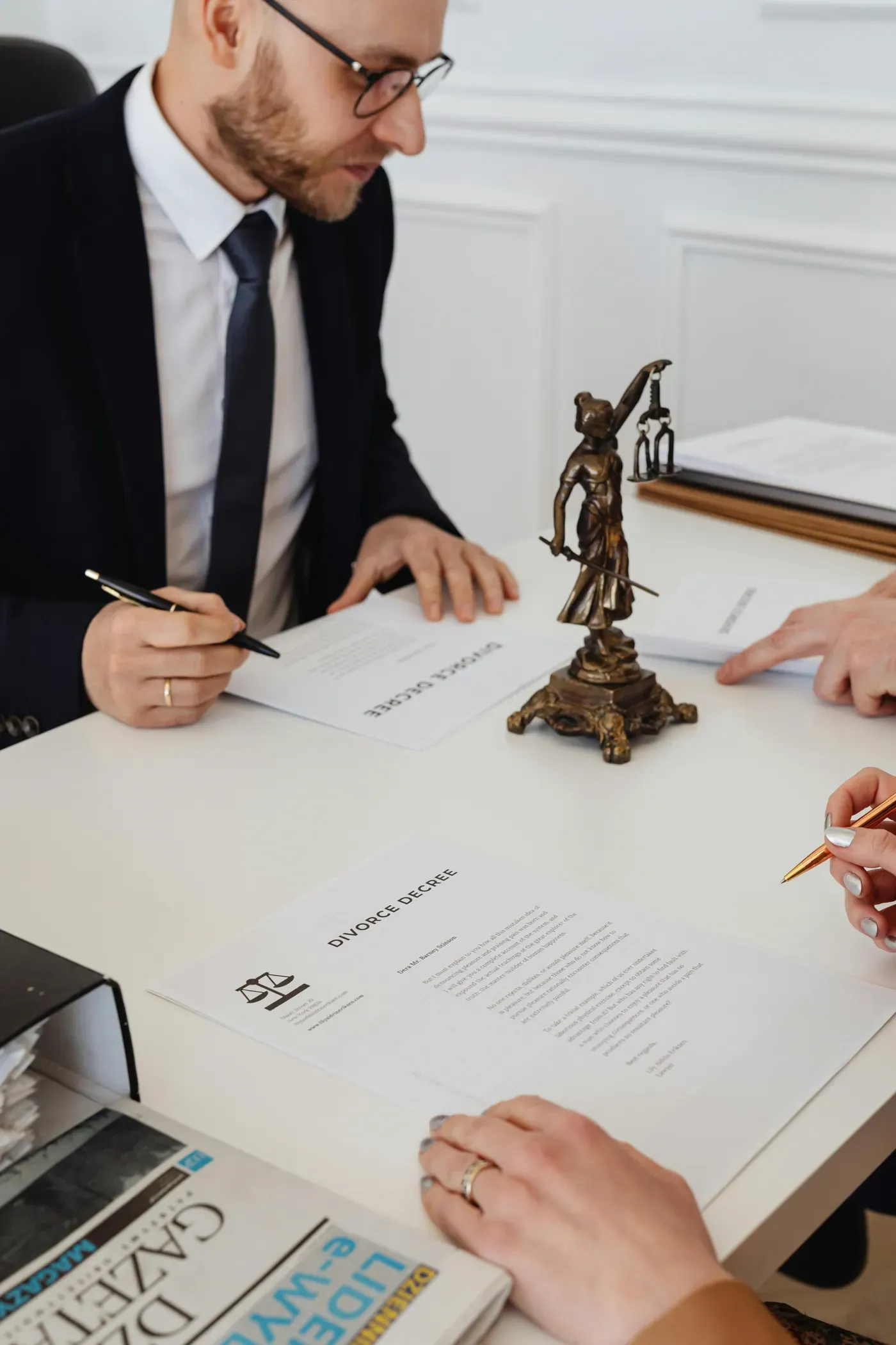 Legal Support Services sector imagery